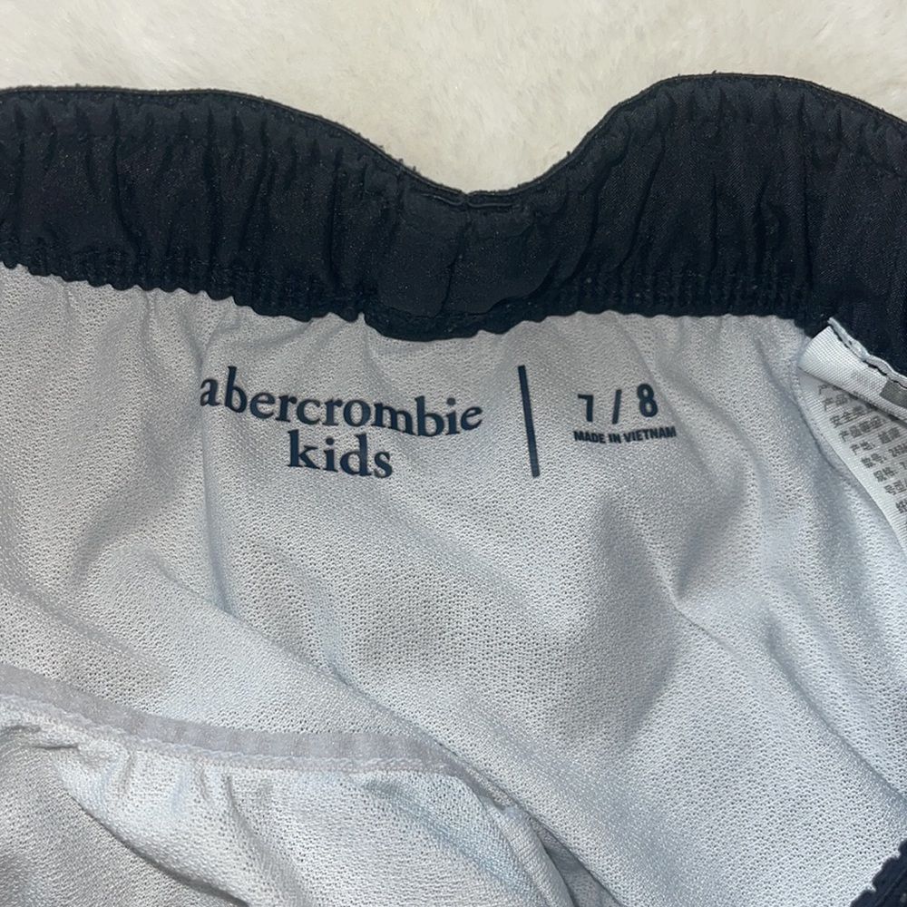 Running shorts - Picture 3 of 3
